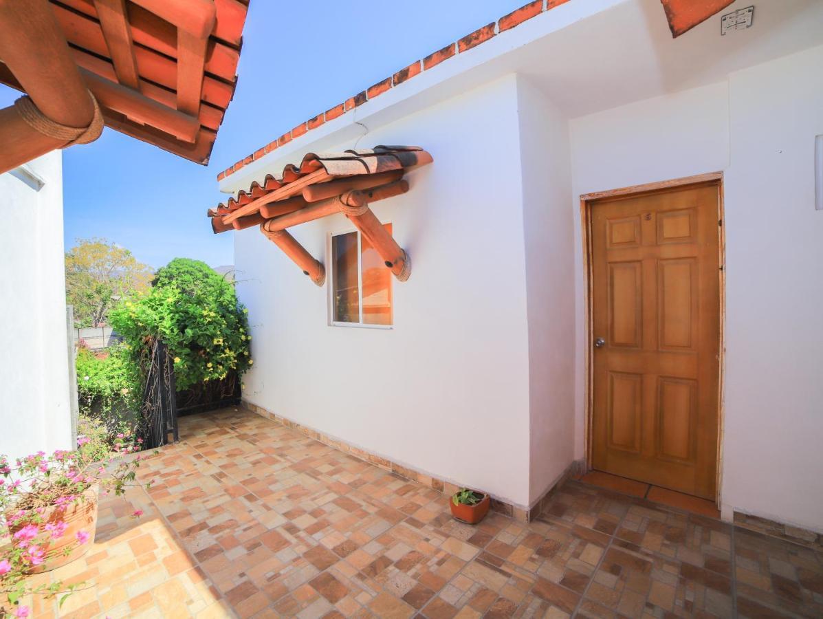 Guest house Bm Zihua 2*