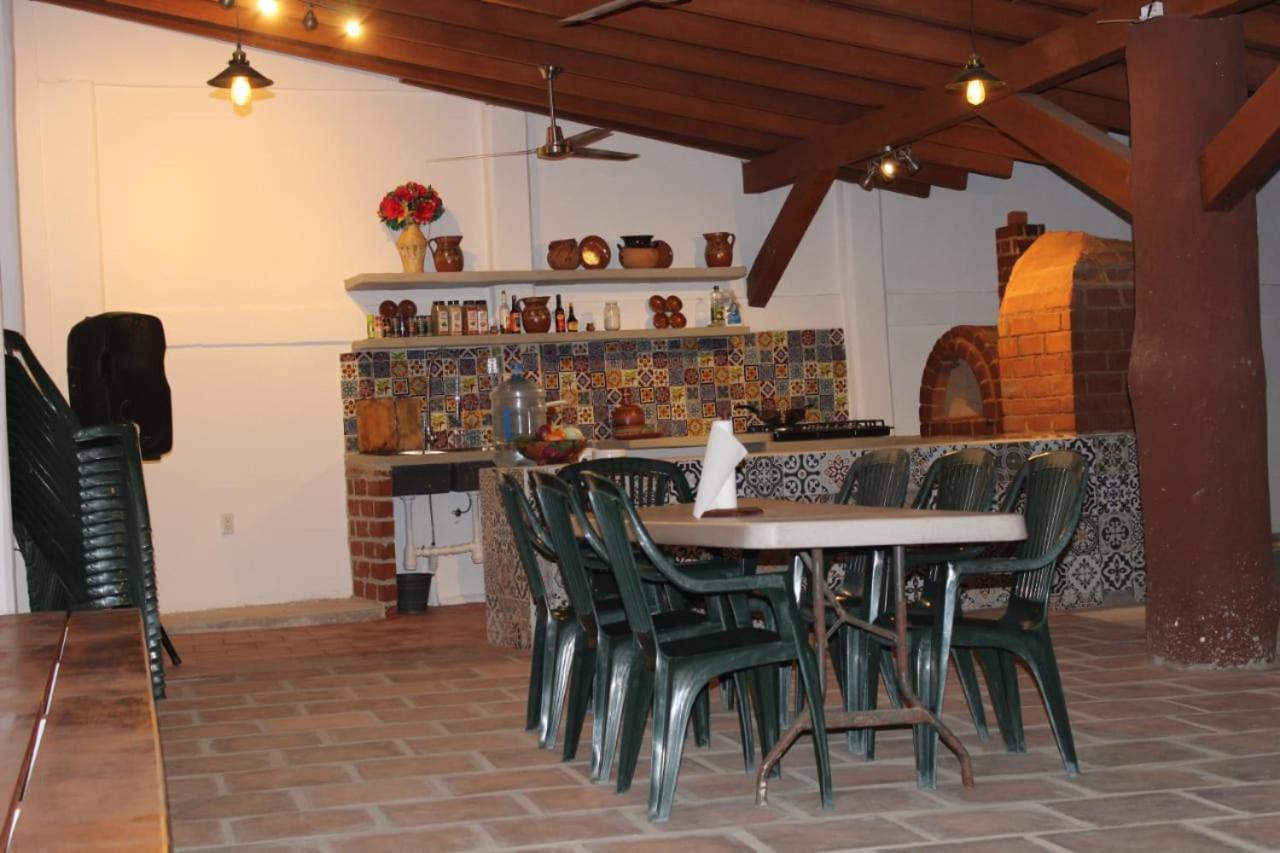 Guest house Bm Zihua Zihuatanejo