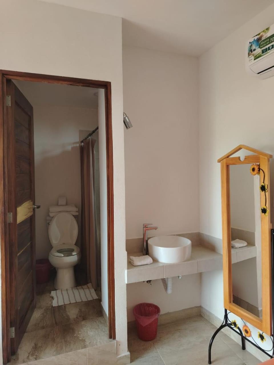 Bm Zihua Guest house Zihuatanejo