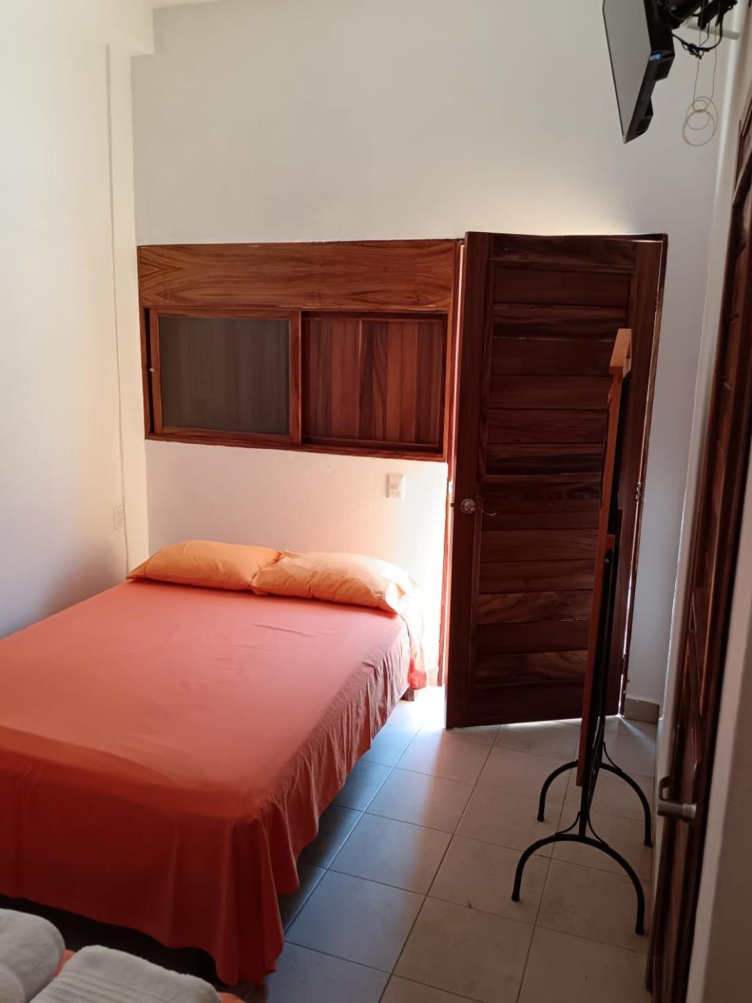 Bm Zihua Guest house