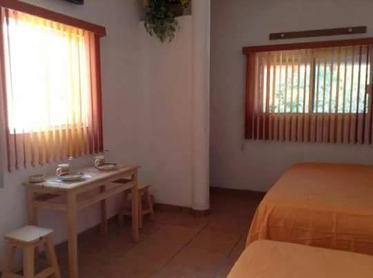 Pensión Bm Zihua Zihuatanejo