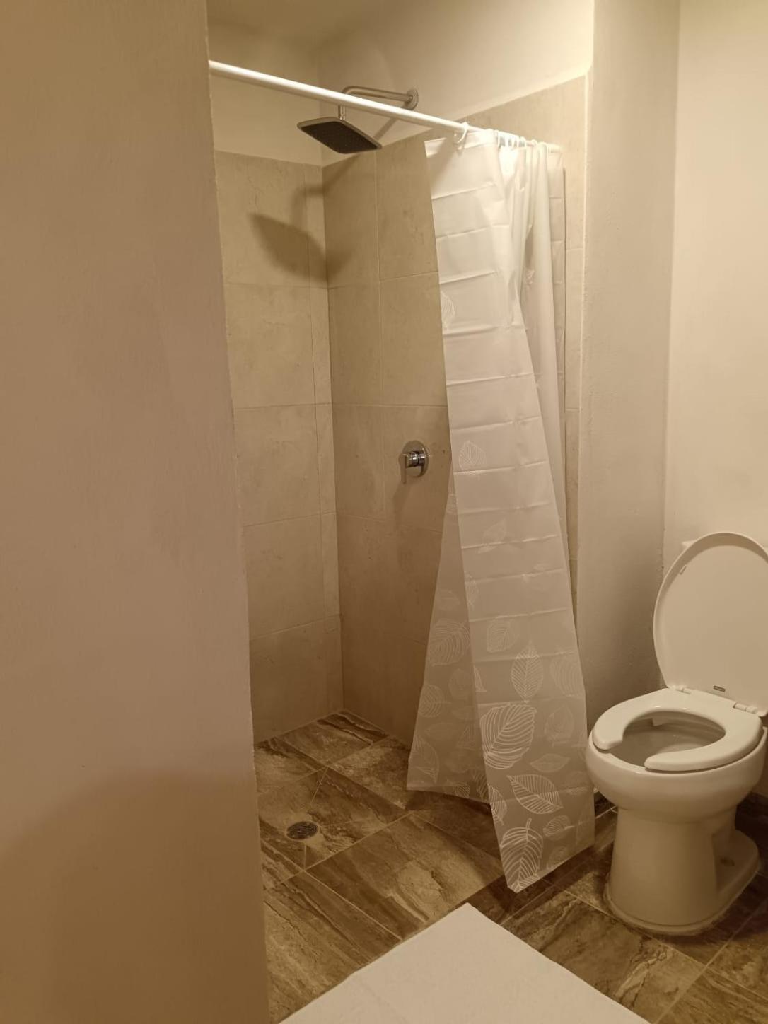 Bm Zihua Pensión Zihuatanejo